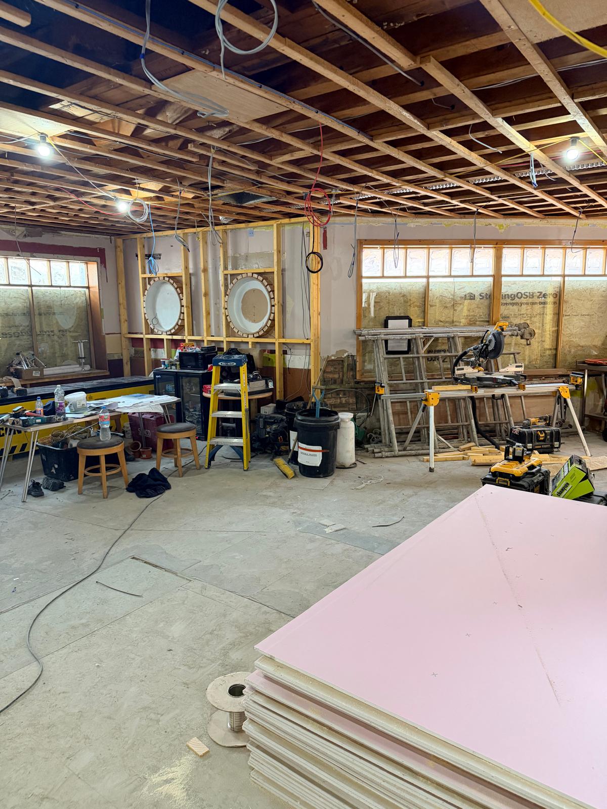 Update 17 July — lounge framing, ceiling grid and joinery setup